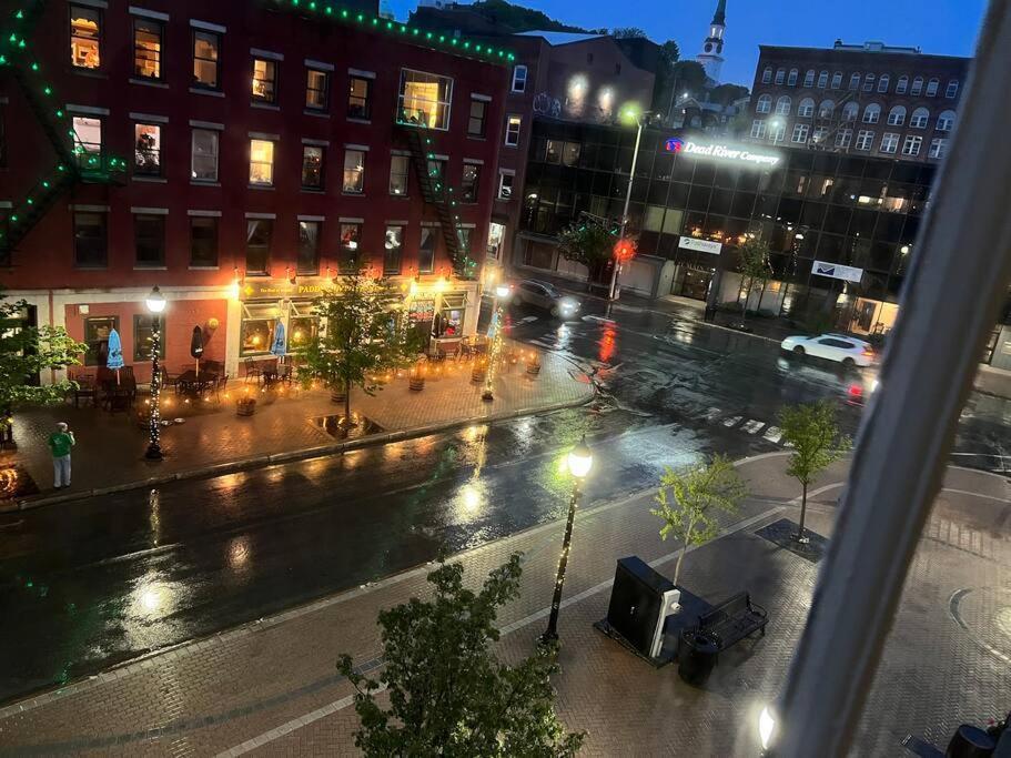 Market Square View, Heart Of Dtwn, Historic Hotel, King Bed, Room # 402 Bangor Exterior photo